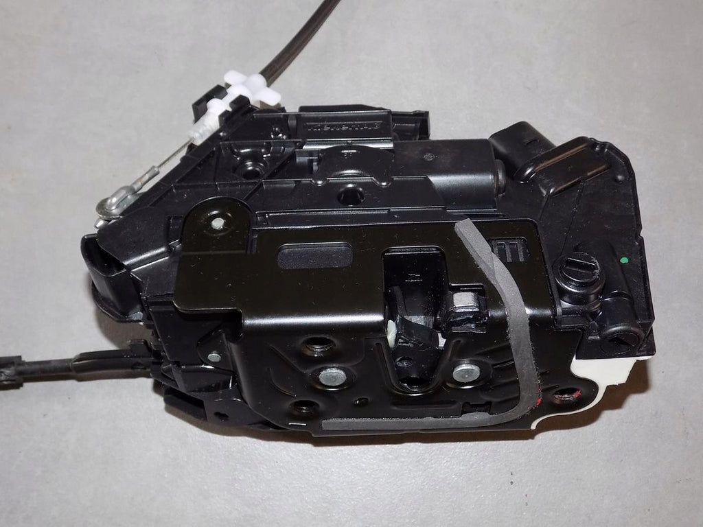 VW PASSAT CC LOCK RIGHT REAR 5N0839016H