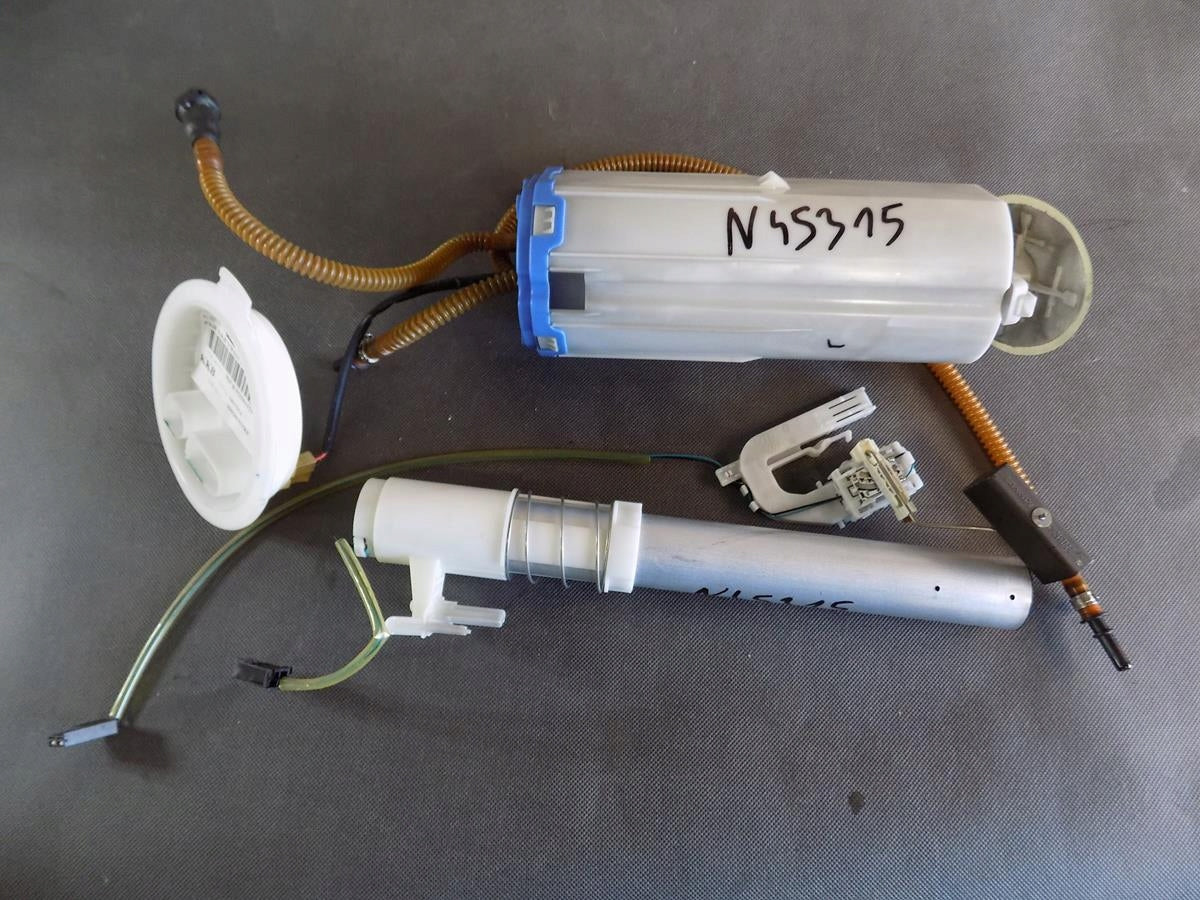 VW PHAETON 3.6 FUEL PUMP 3D0919673G