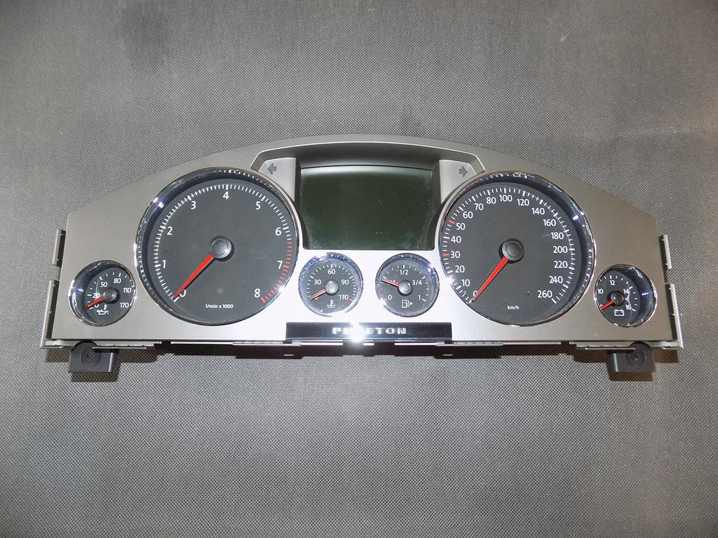 VW PHAETON COUNTER CLOCKS 3D0920886B