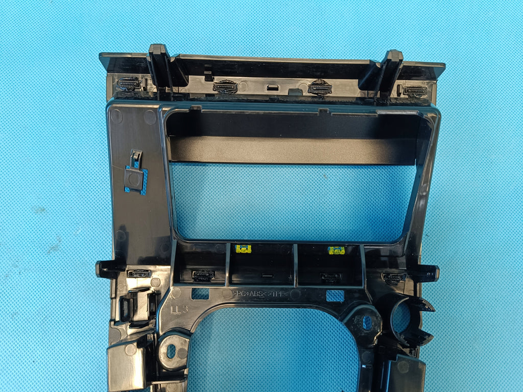 VW Passat B8 VARIANT 2.0 TDI 110KW 2022 R FRAME TUNNEL DECOR 3G1864263E