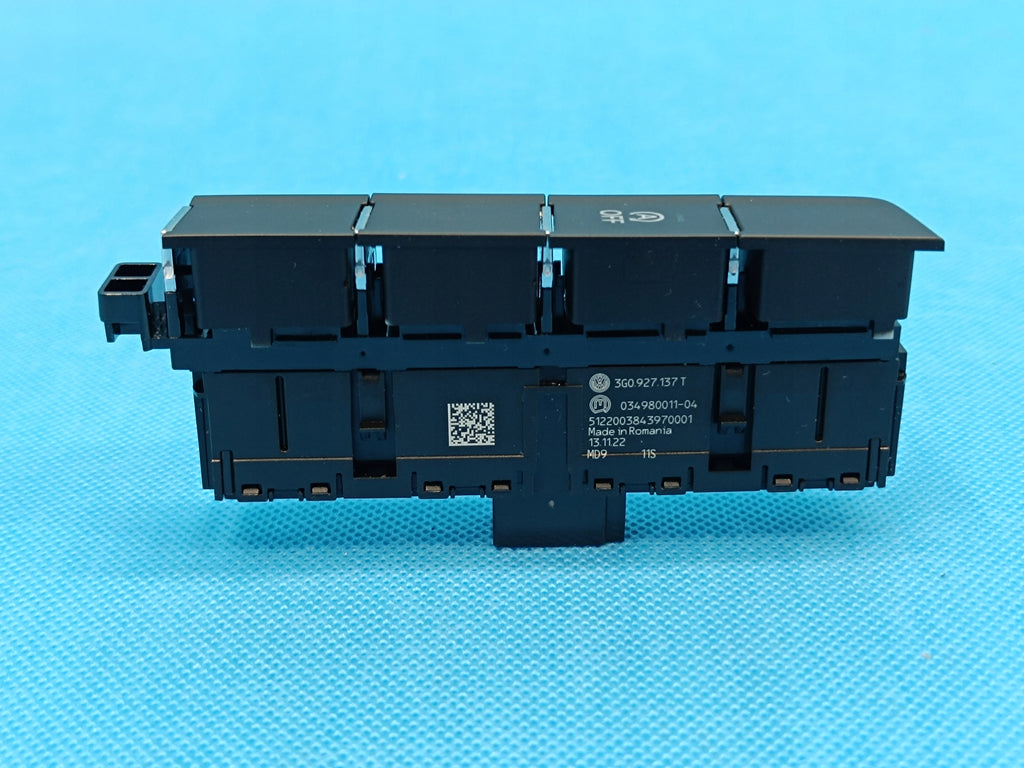 VW Passat B8 VARIANT 2.0 TDI 110KW 2023 R 3G0927137T BUTTON PANEL