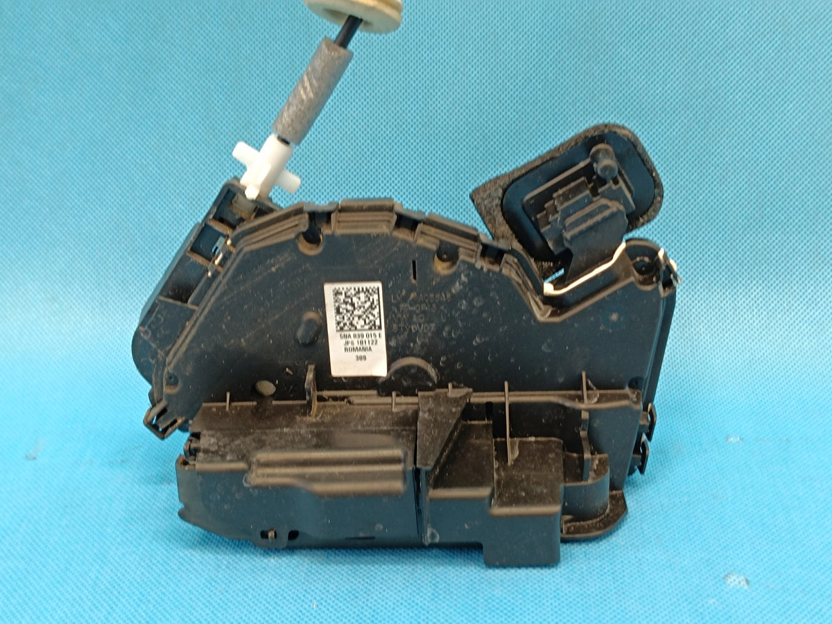 VW Passat B8 VARIANT 2.0 TDI 110KW 2023 R DOOR LOCK LEFT REAR 5NA839015E