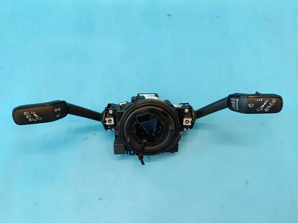 VW Passat B8 VARIANT 2.0 TDI 2022 R COMBINED SWITCH TAPE 5Q1953521KF