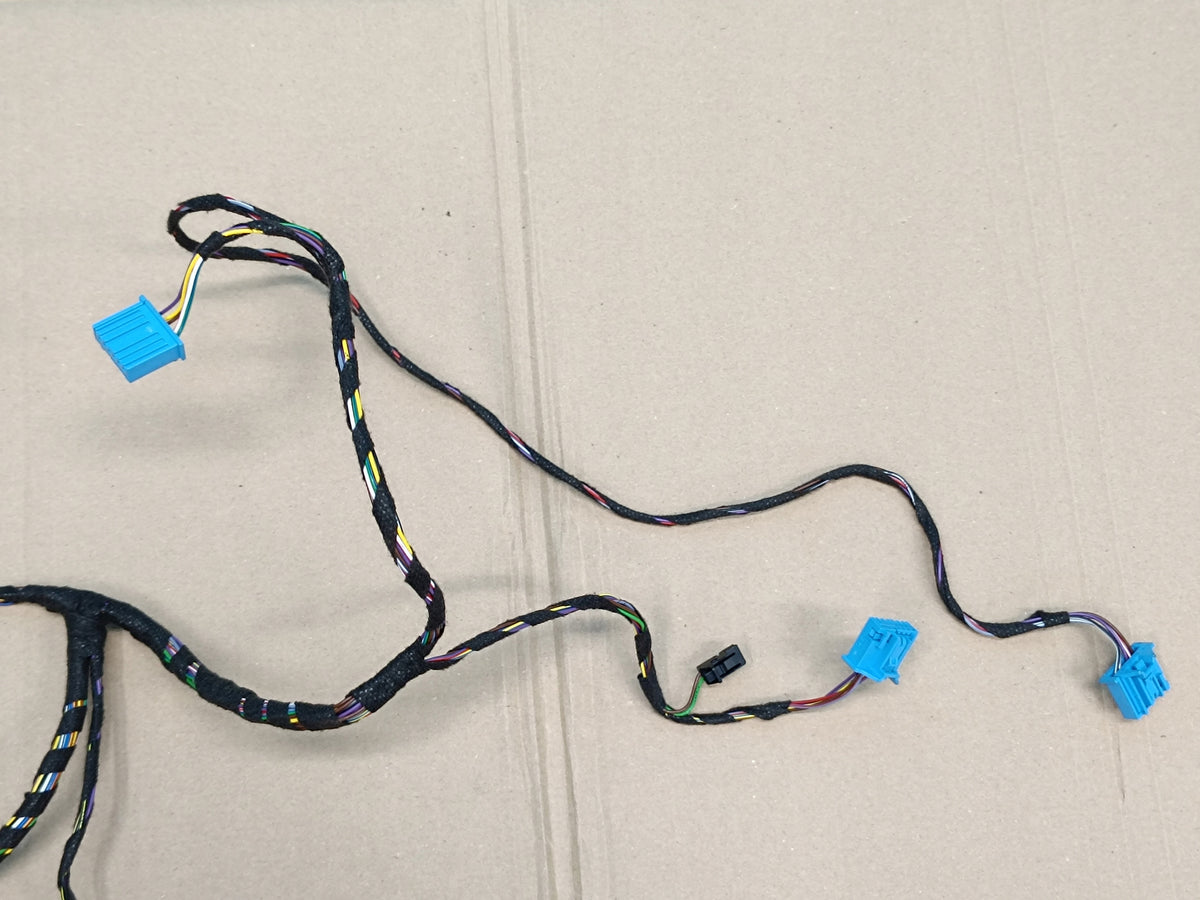 VW Passat B8 VARIANT 2.0 TDI 2022R HARNESS HEATER INSTALLATION 5WB971566E