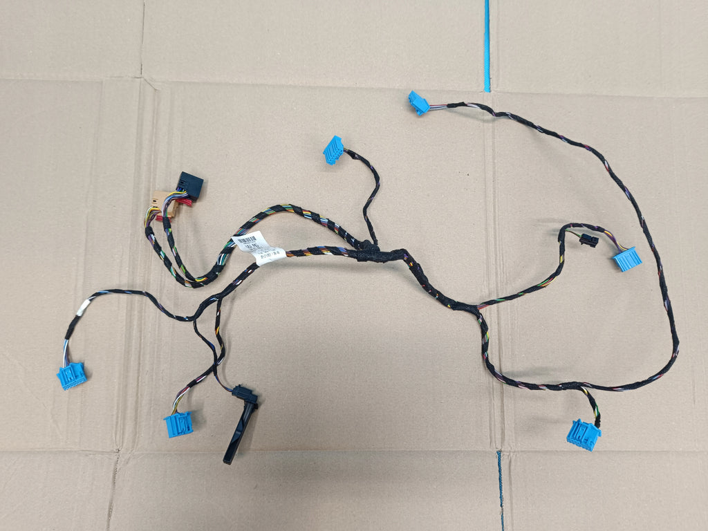 VW Passat B8 VARIANT 2.0 TDI 2022R HARNESS HEATER INSTALLATION 5WB971566E