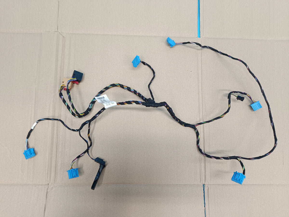 VW Passat B8 VARIANT 2.0 TDI 2022R HARNESS HEATER INSTALLATION 5WB971566E