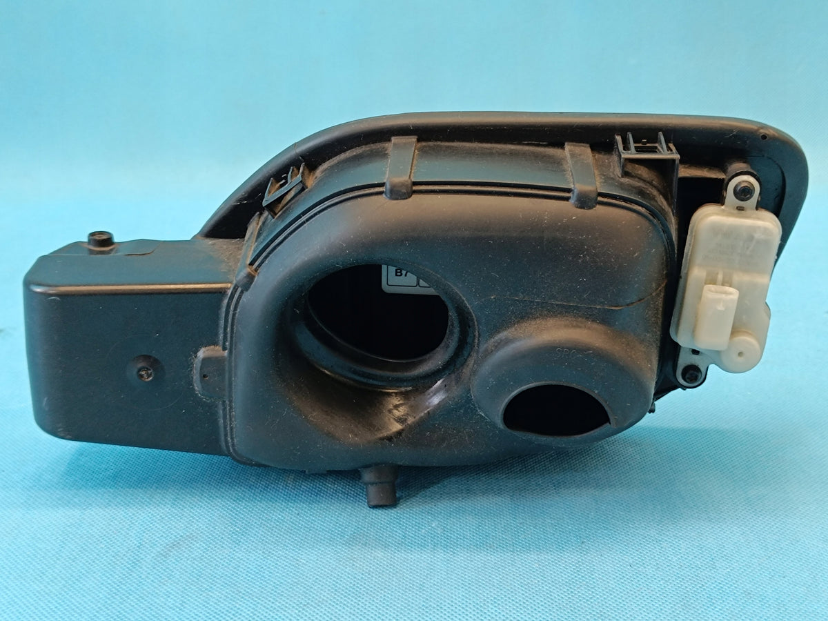 VW Passat B8 VARIANT 2.0TDI 110KW 2022R FUEL FILLER FLAP LC9X 3G9809857D