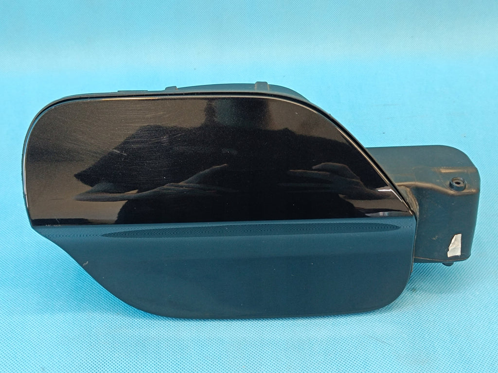 VW Passat B8 VARIANT 2.0TDI 110KW 2022R FUEL FILLER FLAP LC9X 3G9809857D