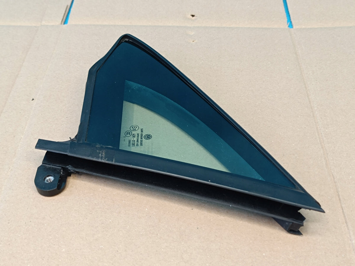 VW Passat B8 VARIANT GLASS TRIANGLE DOOR LEFT FRONT 3G0845113H FROM 2022
