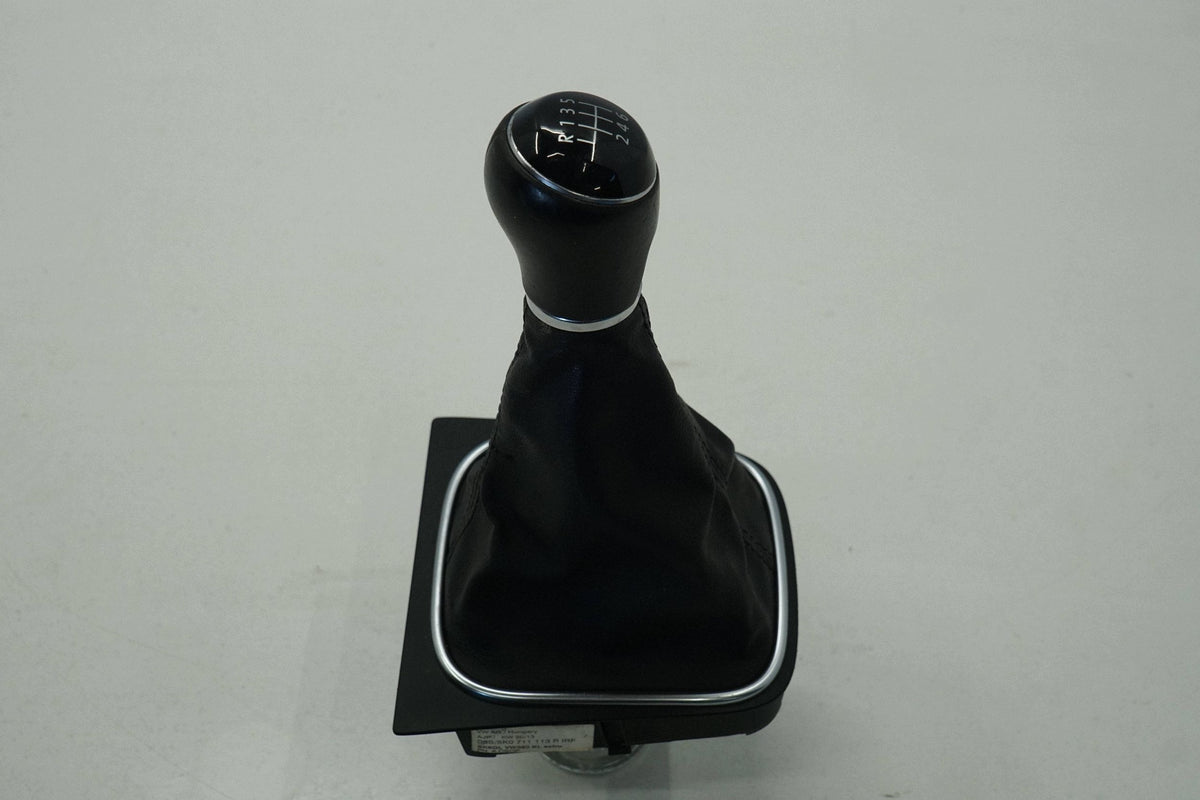 VW SCIROCCO 13R SHIFT BELLOWS KNOB MANUAL 6-SPEED 5K0711113R
