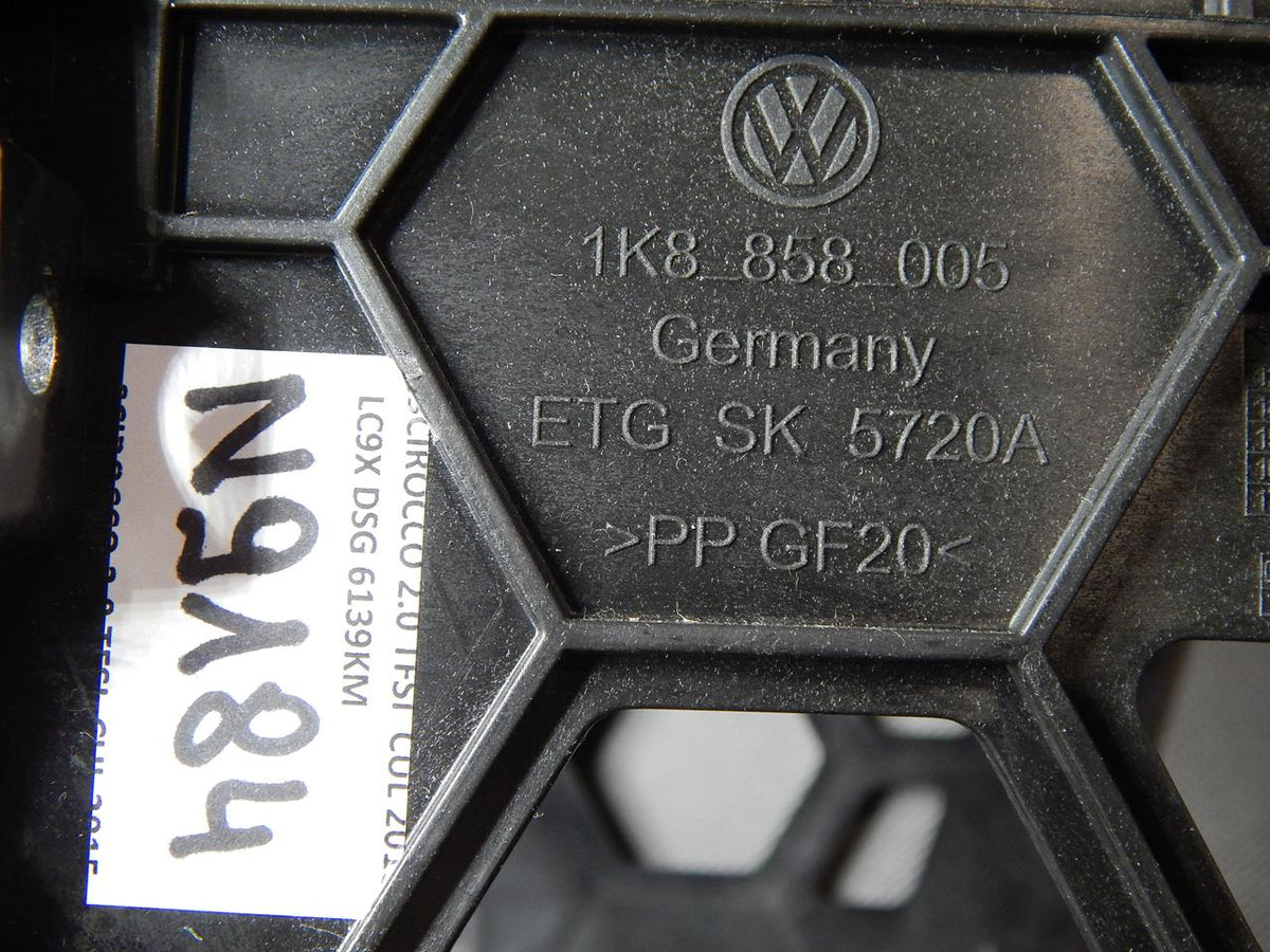 VW SCIROCCO FRAME RADIO POCKET 1K8858005