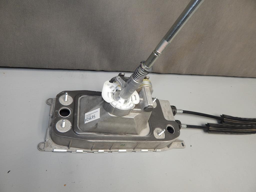 VW SCIROCCO GEAR SELECTOR 5K0711049D