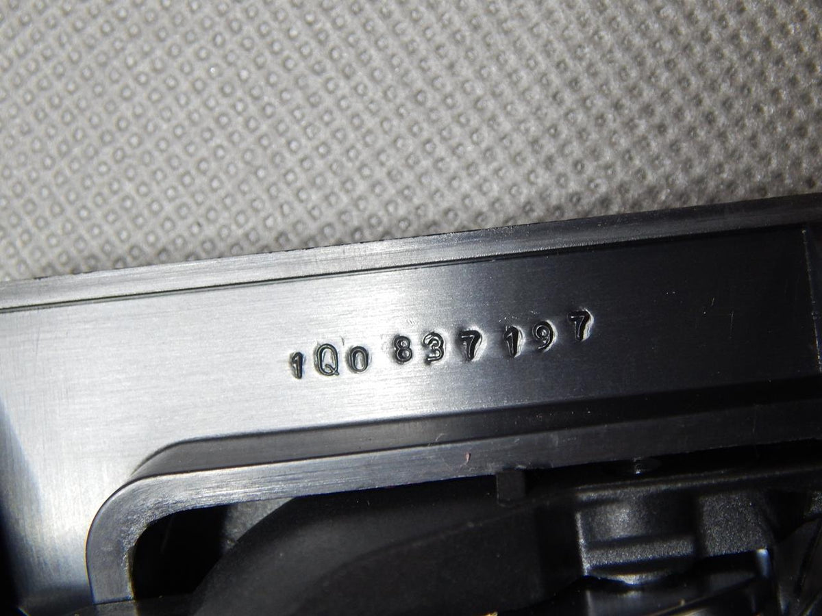 VW SCIROCCO INTERIOR DOOR HANDLE LEFT 1Q0837197