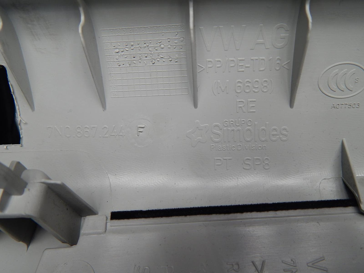 VW SHARAN 7N POST PLATING RIGHT 7N0868312B