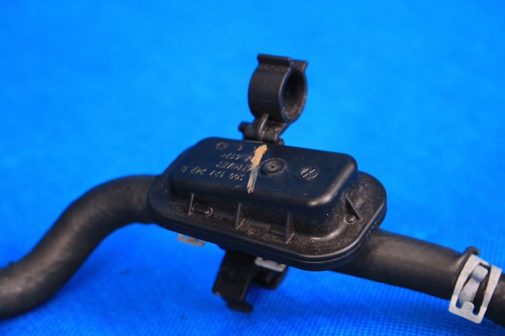 VW T-ROC 1.6 TDI FUEL LINE 04L201360AM 2019R