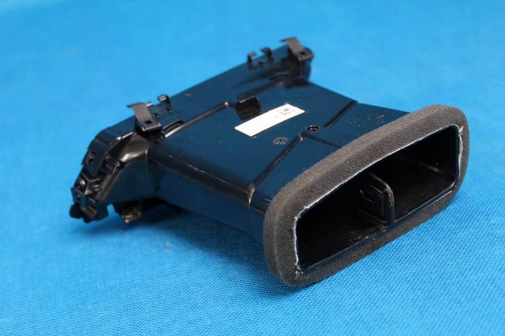 VW T-ROC AIR SUPPLY GRILLE RIGHT BOARD 2GA819704 2021R