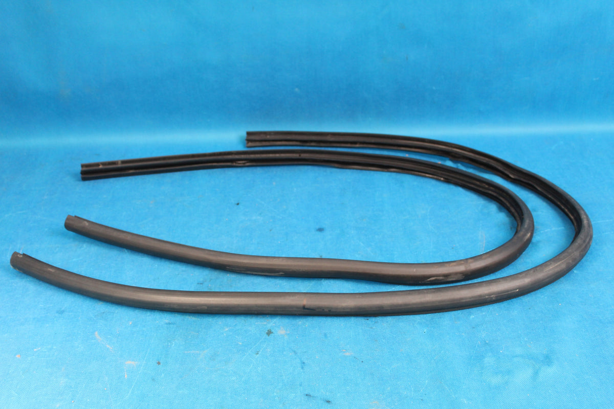 VW T-ROC CONVERTIBLE DOOR SEAL LEFT RIGHT 2GC867911 2021R