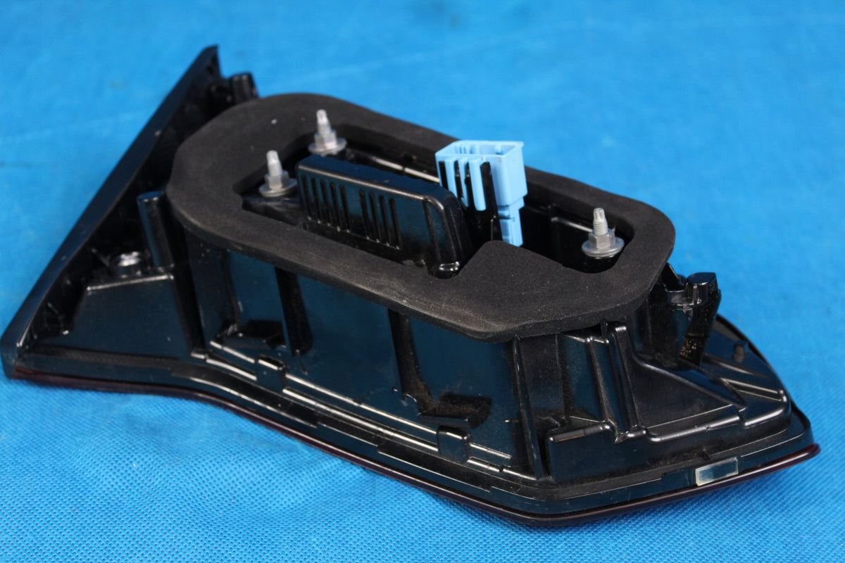 VW T-ROC CONVERTIBLE LAMP REAR RIGHT AFTER FLOODING 2GC945094A 2021R