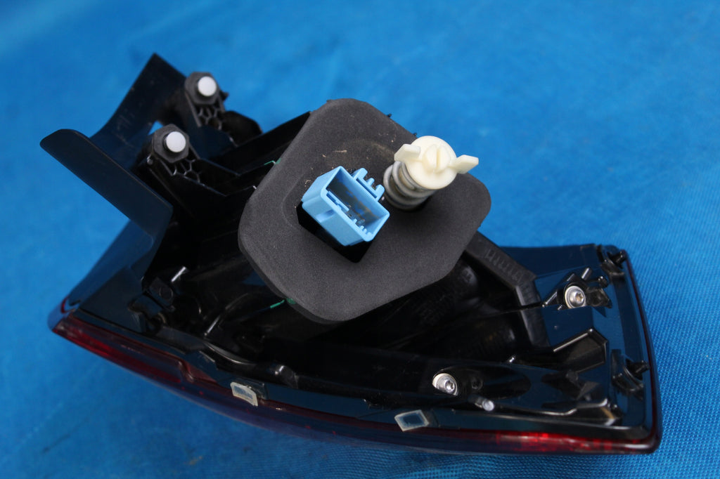 VW T-ROC CONVERTIBLE LAMP REAR RIGHT AFTER FLOODING 2GC945096E 2021R