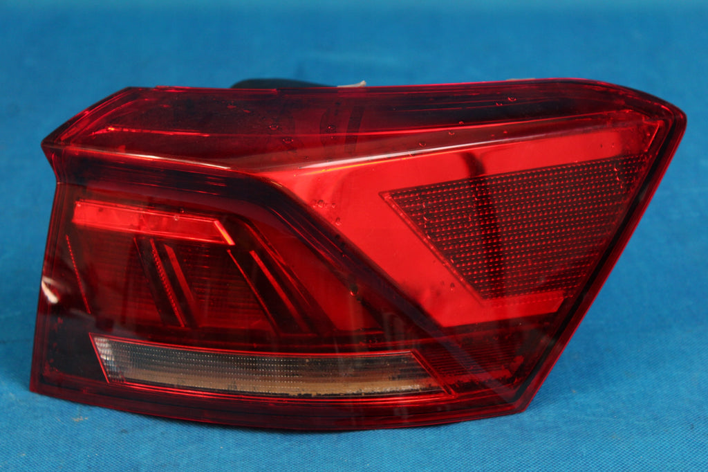 VW T-ROC CONVERTIBLE LAMP REAR RIGHT AFTER FLOODING 2GC945096E 2021R