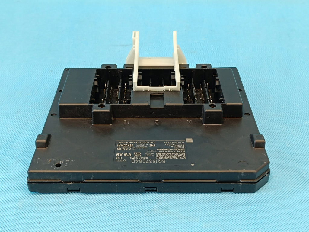 VW T-ROC LIFT 1.5 TSI 110KW 2025 R COMFORT CONTROLLER MODULE 5Q1937084D