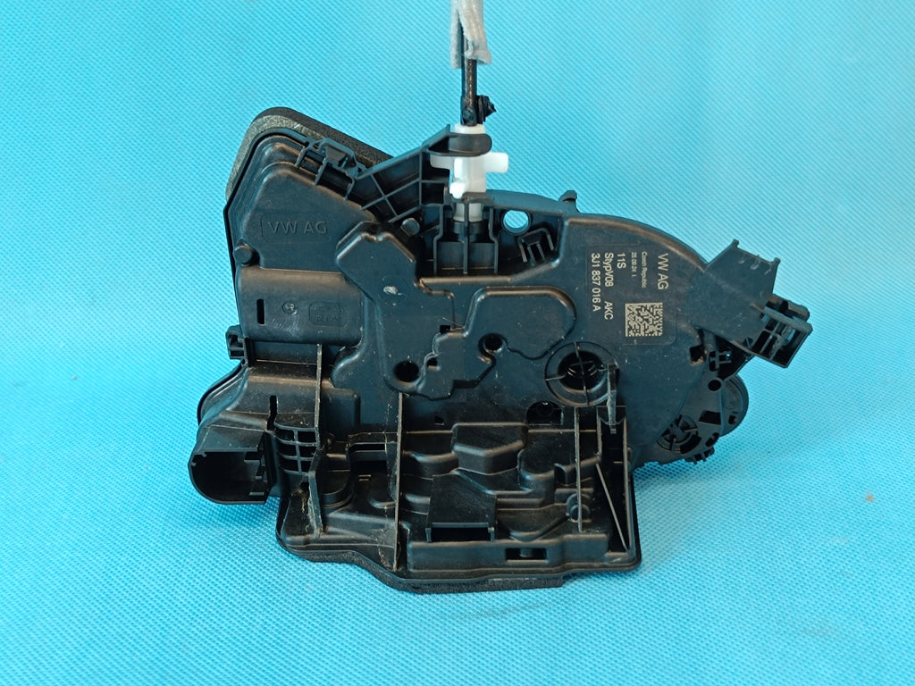VW T-ROC LIFT 1.5 TSI 110KW 2025 R DOOR LOCK RIGHT FRONT 3J1837016A