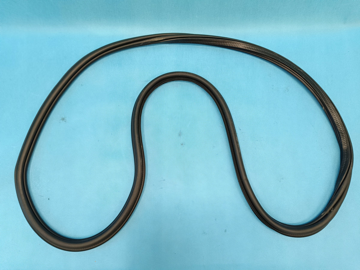 VW T-ROC LIFT 1.5 TSI 110KW 2025 R DOOR SEAL LEFT REAR 2GA867913B