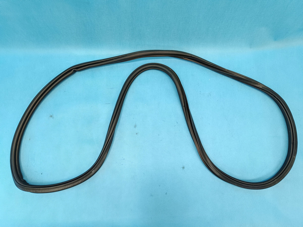VW T-ROC LIFT 1.5 TSI 110KW 2025 R DOOR SEAL RIGHT FRONT 2GA867912B