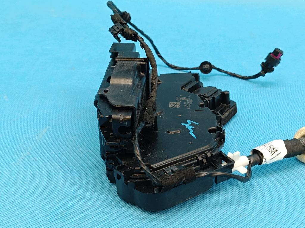 VW TIGUAN 2 II 2.0 TFSI 140KW 2022 R DOOR LOCK RIGHT FRONT 5NN837016