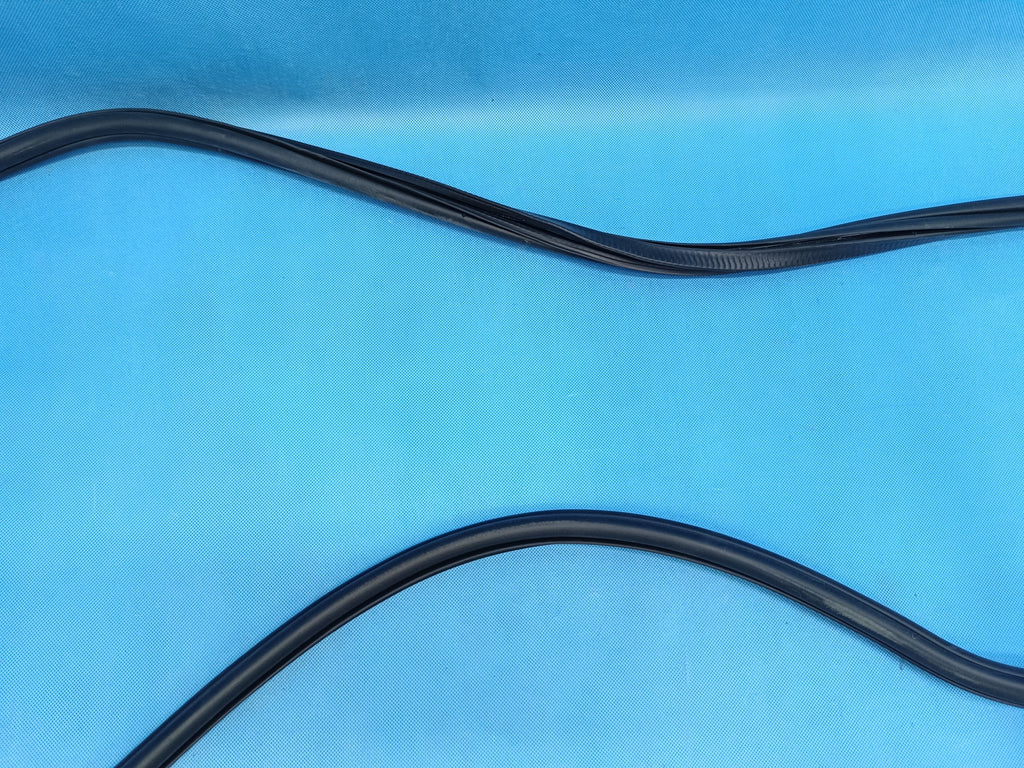 VW TIGUAN 2 II 2.0 TFSI 140KW 2022 R DOOR SEAL RIGHT REAR 5NN867914A