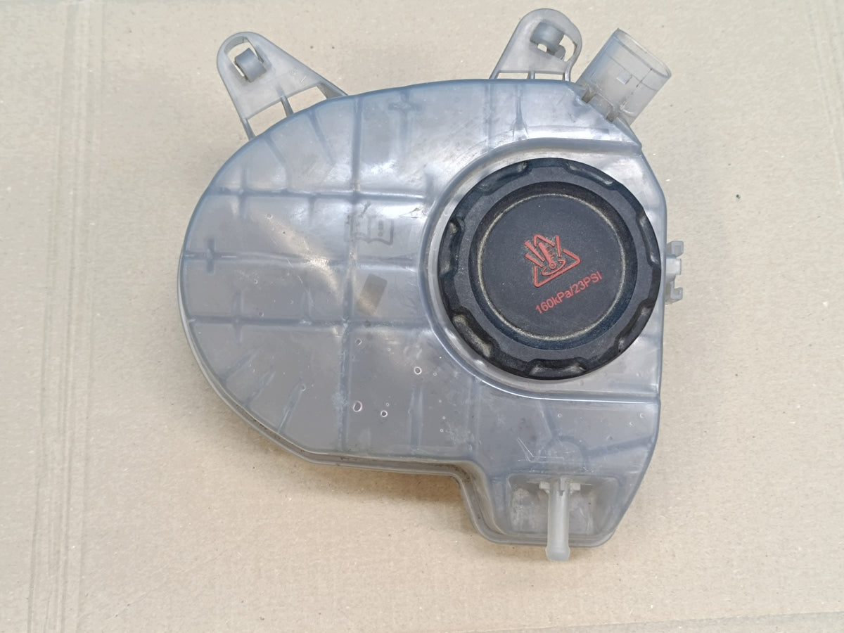 VW TIGUAN 2 II 2.0 TFSI 140KW 2022 R EXPANSION TANK 5WA121407G