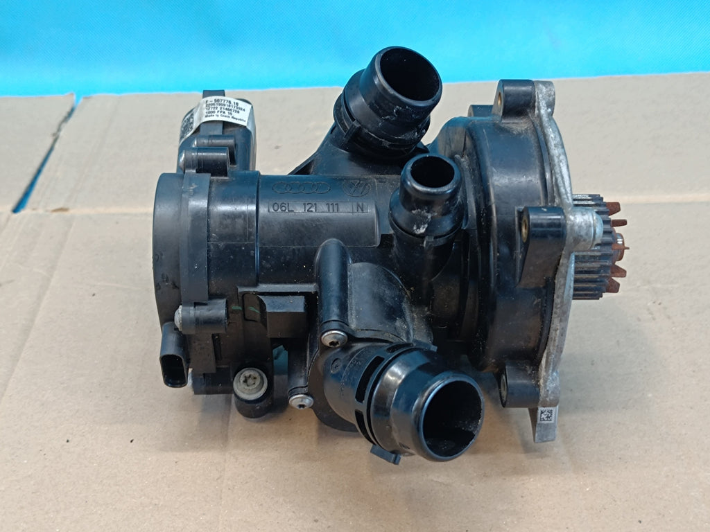 VW TIGUAN 2 II 2.0 TFSI 140KW 2022 R WATER PUMP 06L121111N 06L121012L