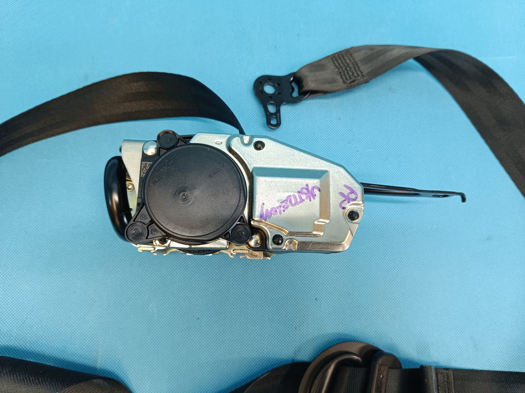 VW TIGUAN 2 II 2.0 TFSI 2022 R SEAT BELT RIGHT FRONT 5NB857706D