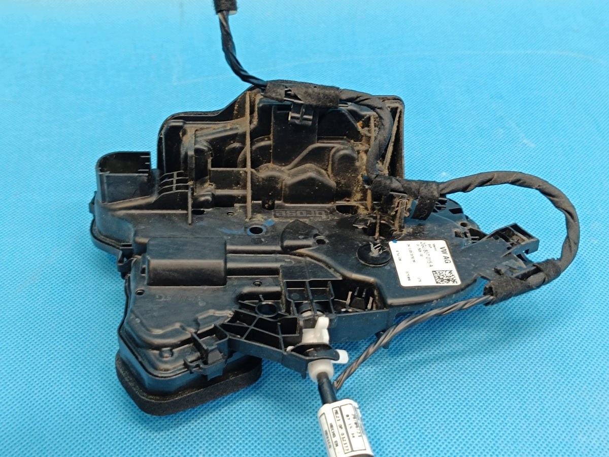 VW TIGUAN 2 II LIFT 2.0 TFSI 137KW 2024 R DOOR LOCK LEFT FRONT 2GJ837015A