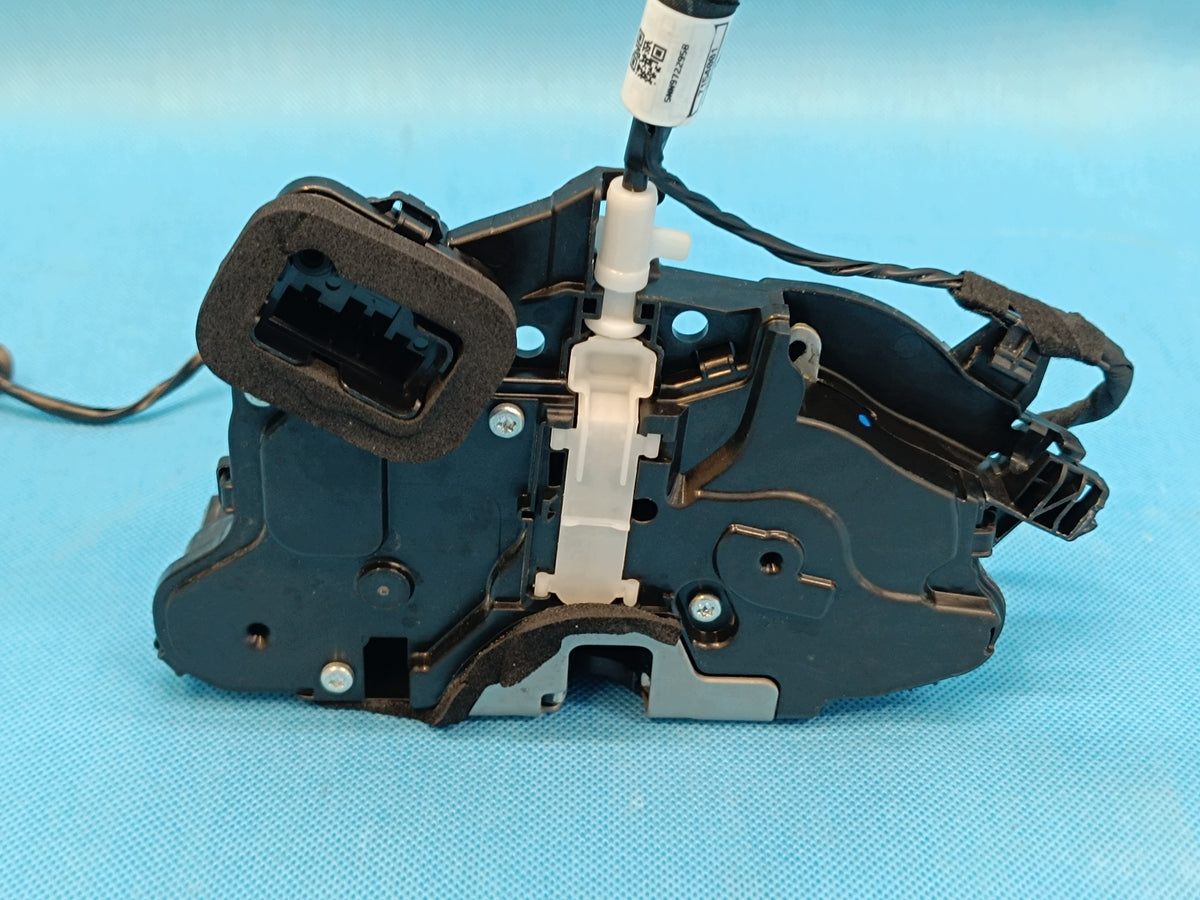 VW TIGUAN 2 II LIFT 2.0 TFSI 137KW 2024 R DOOR LOCK LEFT FRONT 2GJ837015A