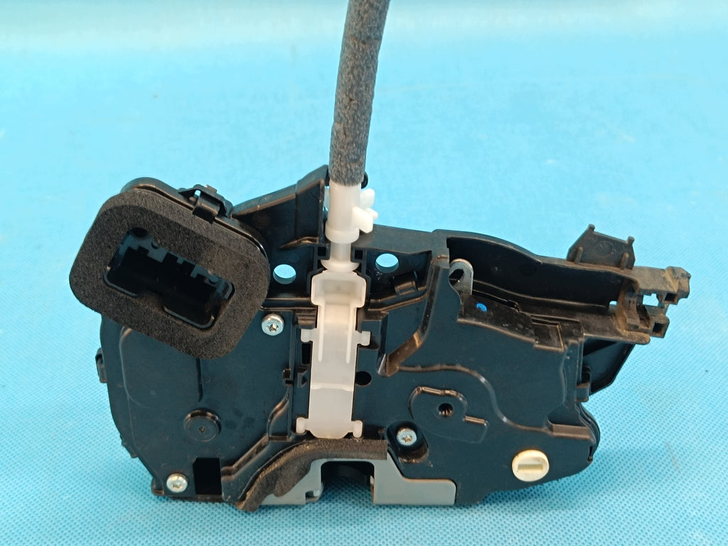 VW TIGUAN 2 II LIFT 2.0 TFSI 137KW 2024 R DOOR LOCK LEFT REAR 2GJ839015C