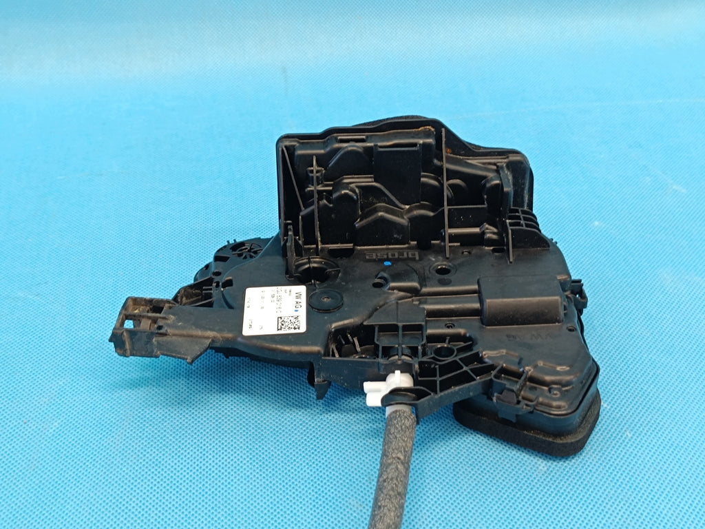 VW TIGUAN 2 II LIFT 2.0 TFSI 137KW 2024 R DOOR LOCK RIGHT REAR 2GJ839016C