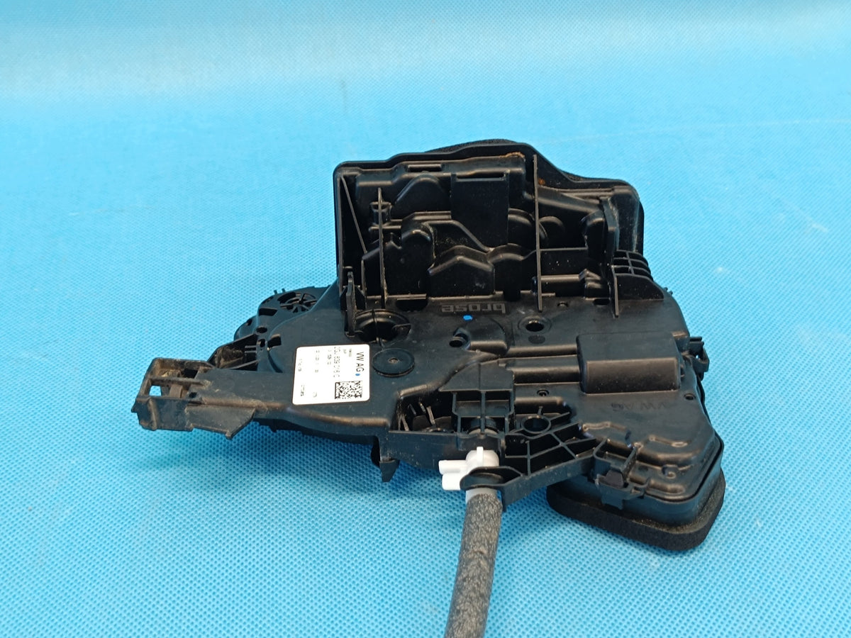 VW TIGUAN 2 II LIFT 2.0 TFSI 137KW 2024 R DOOR LOCK RIGHT REAR 2GJ839016C