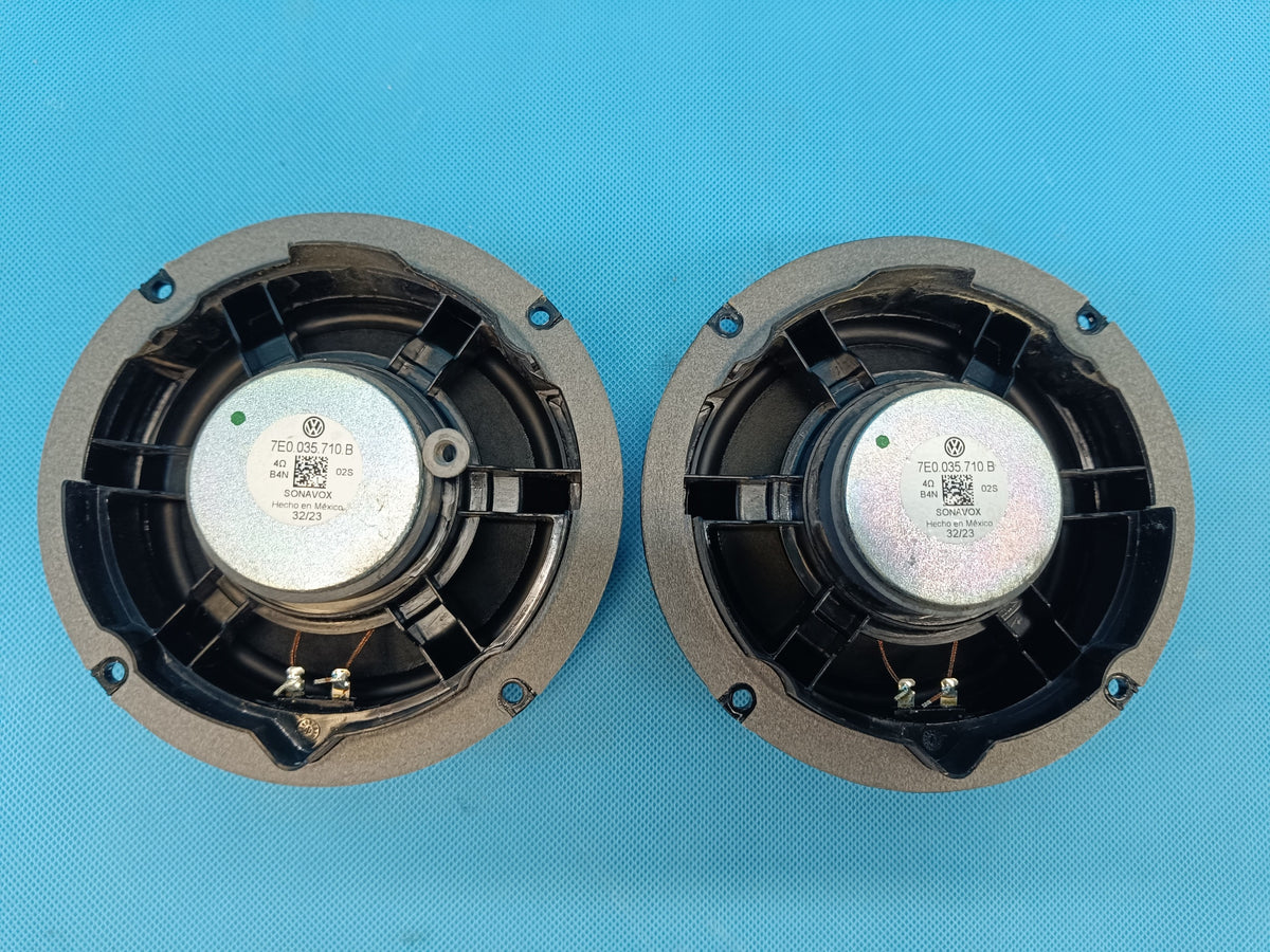 VW TIGUAN 2 II LIFT 2.0 TFSI 137KW 2024 R DOOR SPEAKER REAR 7E0035710B
