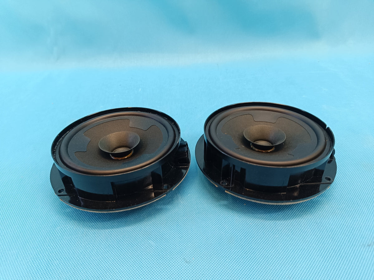 VW TIGUAN 2 II LIFT 2.0 TFSI 137KW 2024 R DOOR SPEAKER REAR 7E0035710B