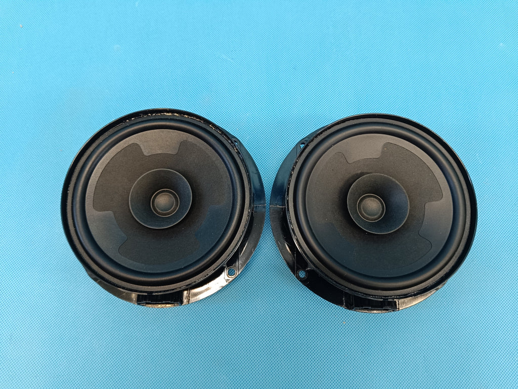VW TIGUAN 2 II LIFT 2.0 TFSI 137KW 2024 R DOOR SPEAKER REAR 7E0035710B