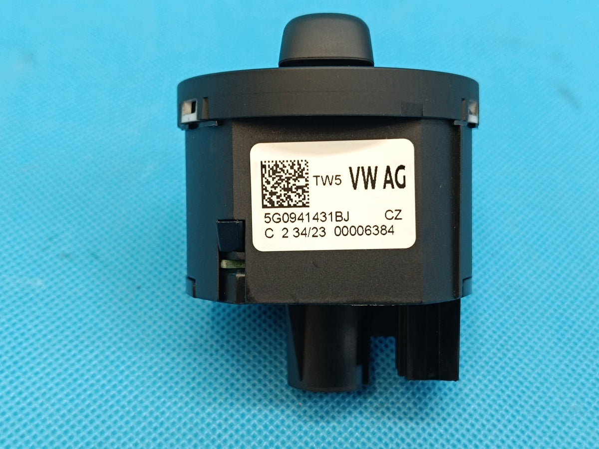 VW TIGUAN 2 II LIFT 2.0 TFSI 137KW 2024 R LIGHT SWITCH 5G0941431BJ