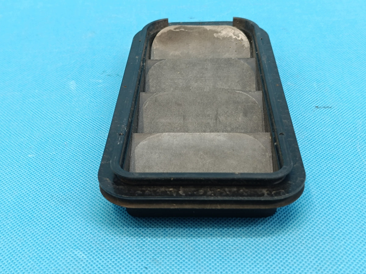 VW TIGUAN 2 II LIFT 2.0 TFSI 137KW 2024 R VENTILATION GRILLE 7N0819465F