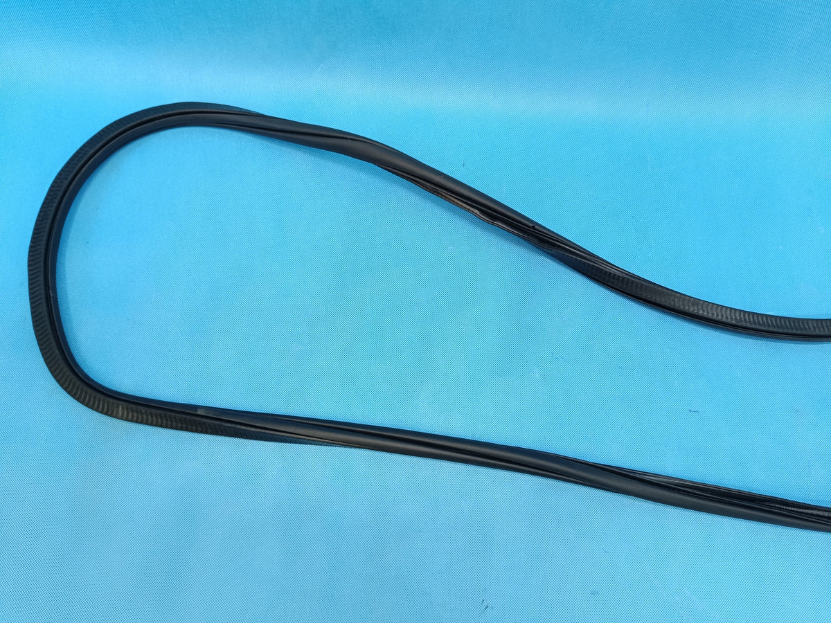 VW TIGUAN 2 II LIFT 2.0 TFSI 2024 R DOOR SEAL RIGHT REAR 5NN867914A