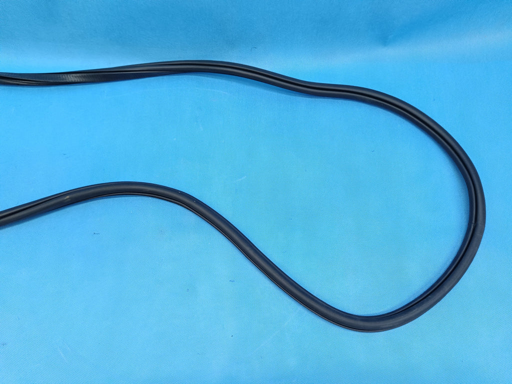 VW TIGUAN 2 II LIFT 2.0 TFSI 2024 R DOOR SEAL RIGHT REAR 5NN867914A
