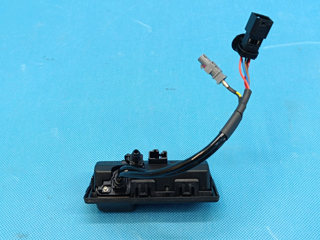 VW TIGUAN 2 II LIFT 2.0TFSI 137KW 2024R REVERSING CAMERA MICROCONTACT 5NA827566D