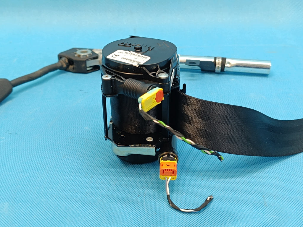 VW TIGUAN 2 II LIFT 2.0TFSI 2024R SEAT BELT RIGHT FRONT 5NN857706D