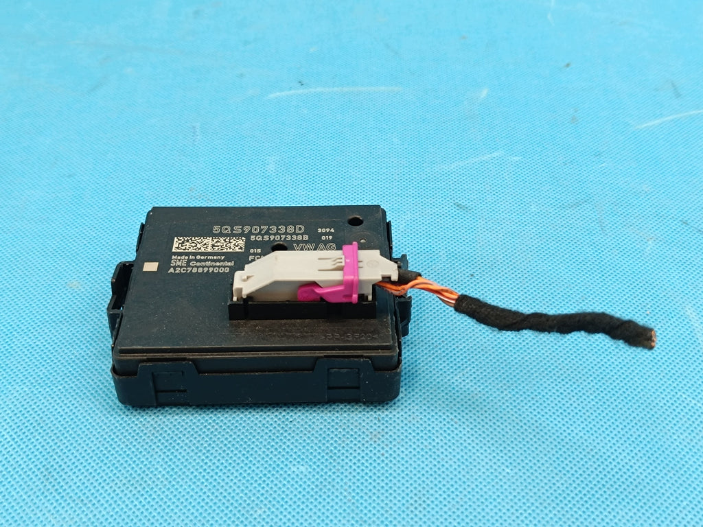 VW TIGUAN 3 III 1,5 TSI 110KW 2024 R GATEWAY LIGHT MODULE 5QS907338D