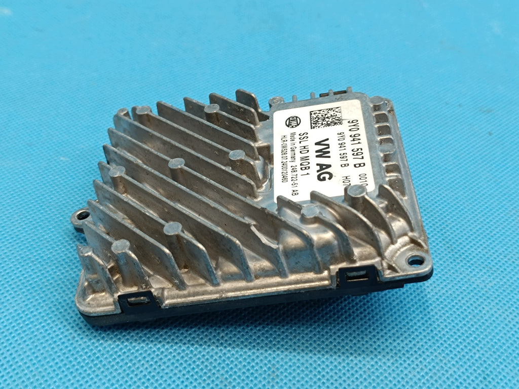 VW TIGUAN 3 III 1,5 TSI 110KW 2024 R MODULE LED CONVERTER 9Y0941597B