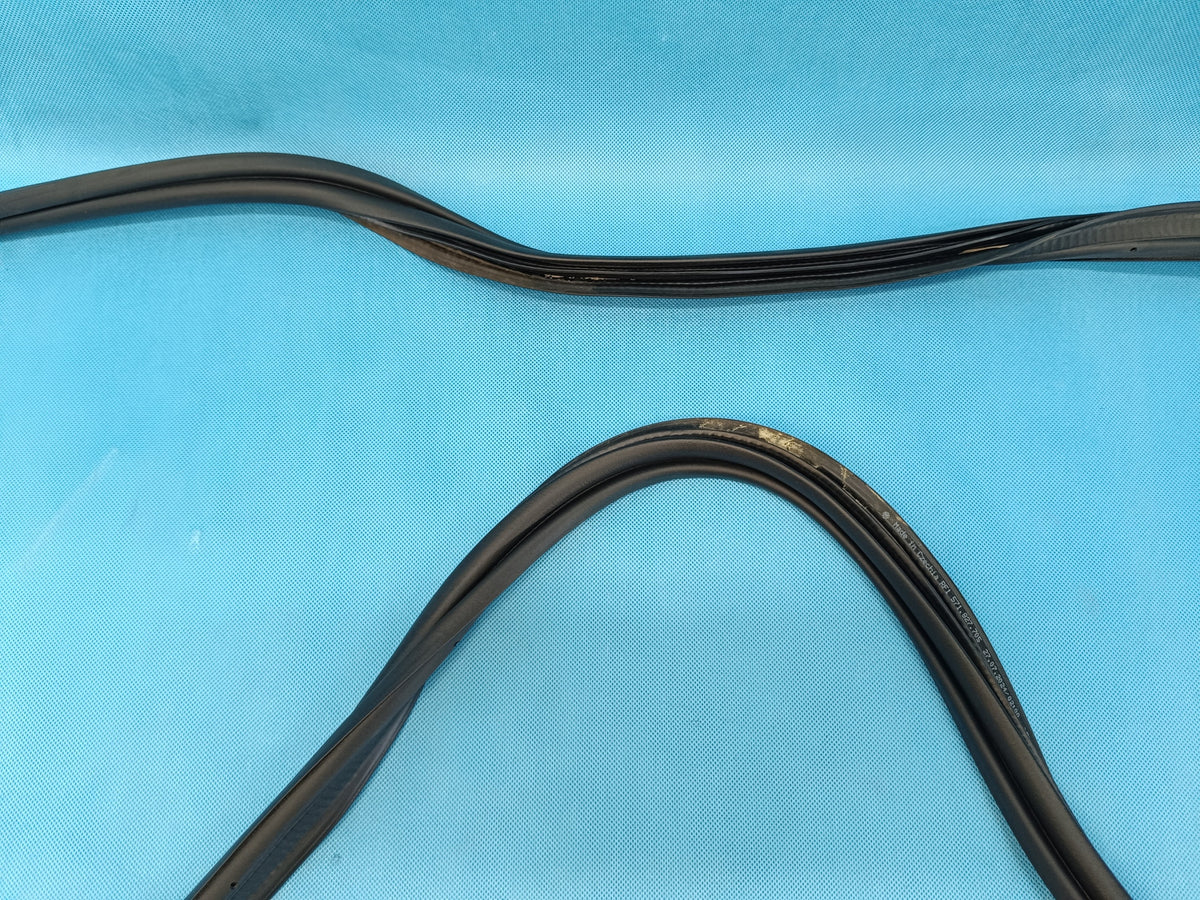 VW TIGUAN 3 III 1,5 TSI 110KW 2024 R TRUNK SEAL 571827705